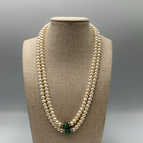 Vintage Faux Pearl Necklace Double Strand Green Accent 14/20 GF Clasp Elegant - Picture 2 of 12